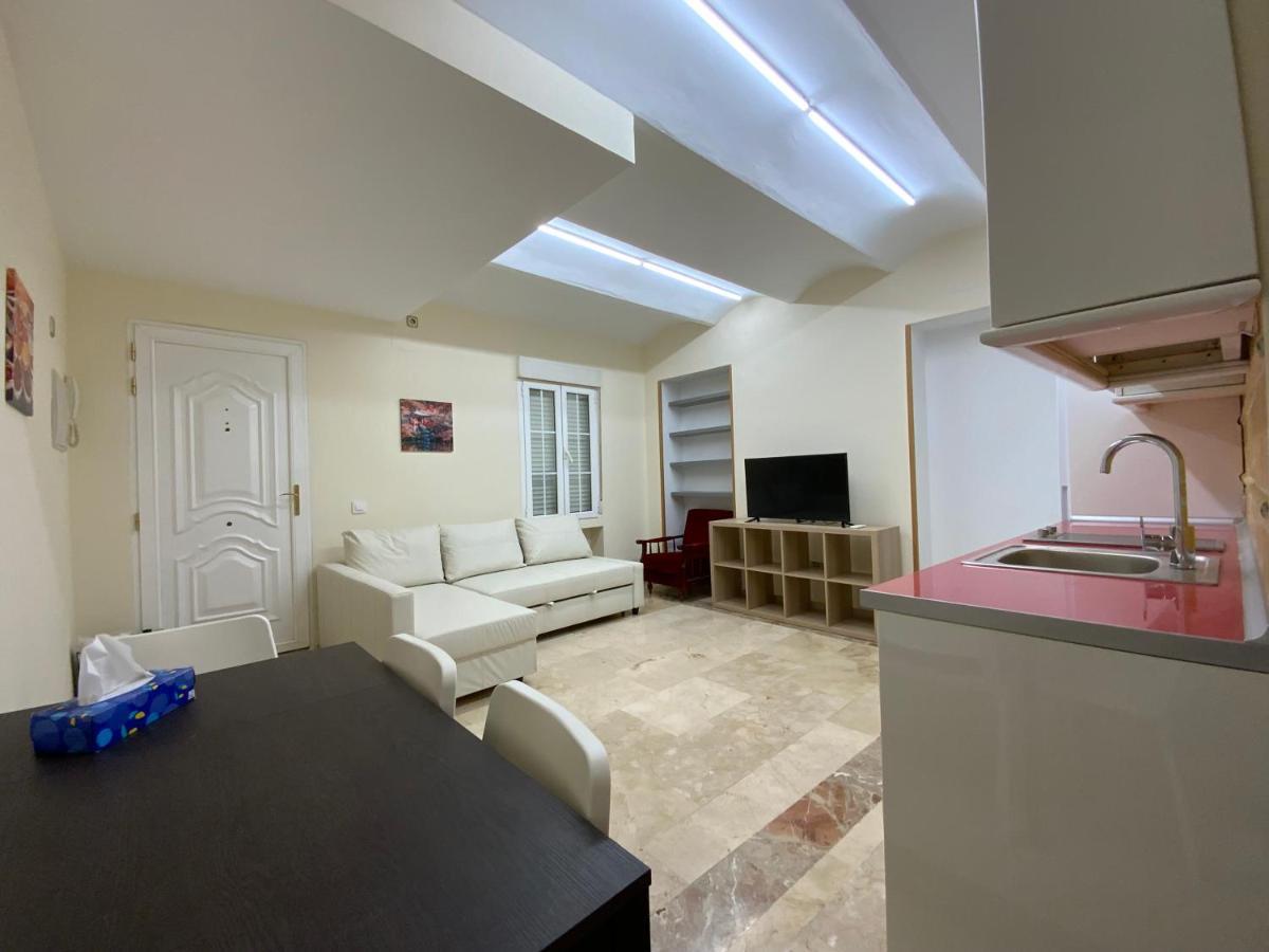 El Jardin Del Angel Olmo Apartment Madrid Luaran gambar